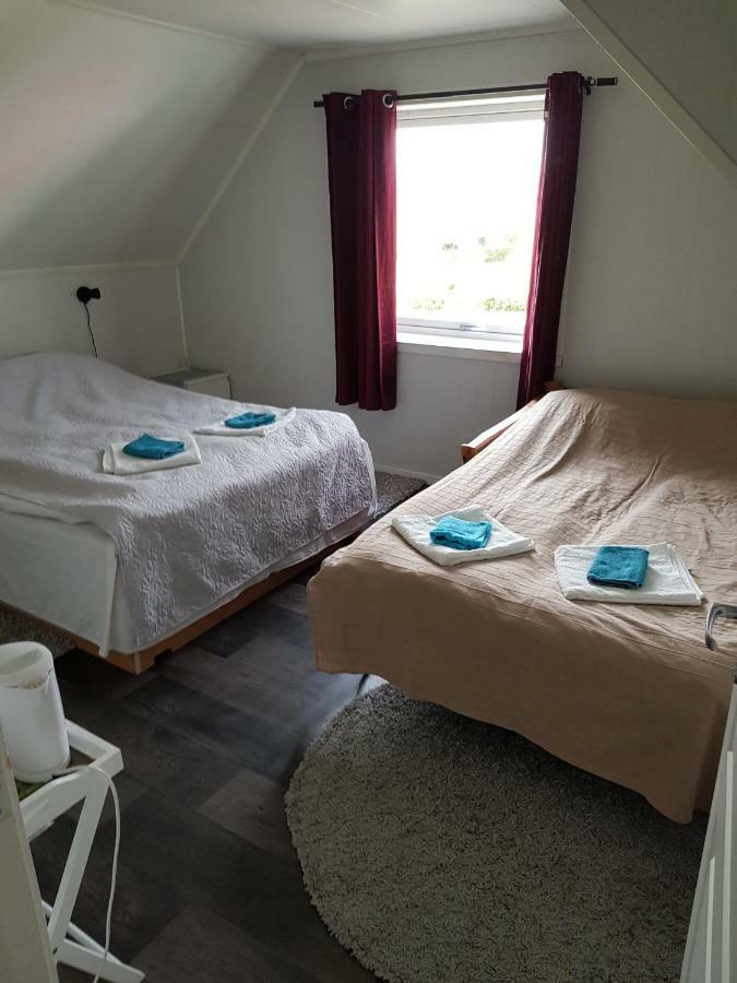 1 Room In The Yellow House, Close To Airport & Lofoten Evenskjer Extérieur photo